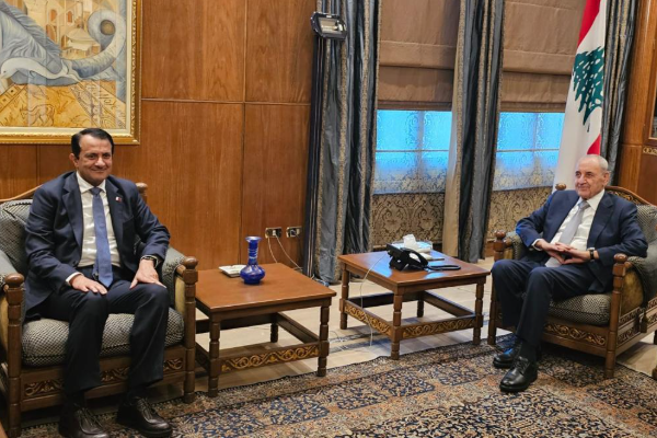 Lübnan Parlamentosu Başkanı Berri, Katar Büyükelçisi Al Sani ile görüştü