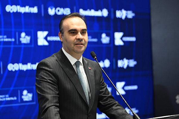 Bakan Kacır: KOBİ’lerimizin nakit akışlarını rahatlatacağız