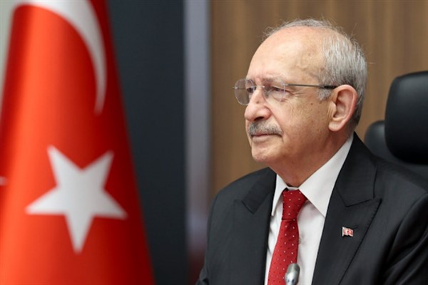Kılıçdaroğlu, Vahap Seçer’in ailesini ziyaret etti