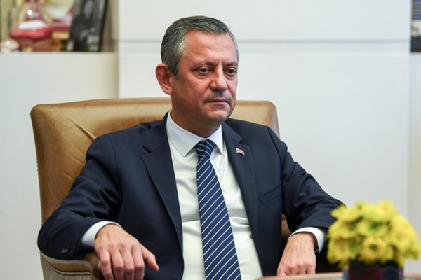 CHP Genel Başkanı Özel, Dr. Fazıl Küçük’ü andı 