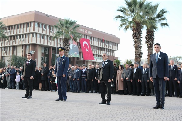 Atatürk, Aliağa'da törenle anıldı