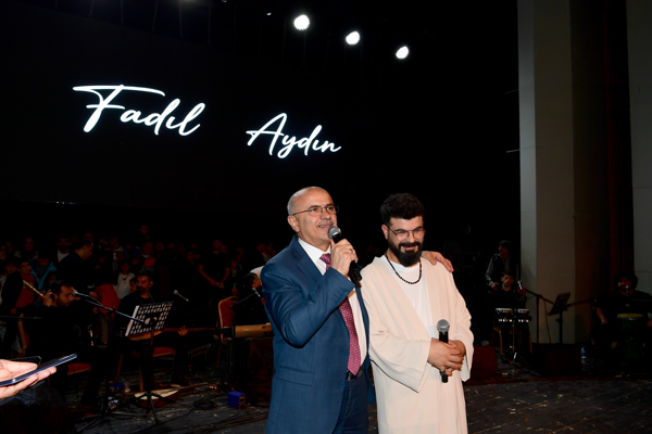 Başkan Er, Fadıl Aydın konserine katıldı
