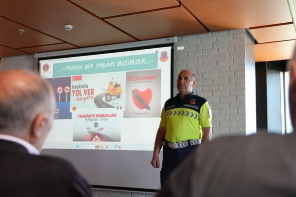 Düzce Ulaşım A.Ş. şoförlerine trafik eğitimi verildi