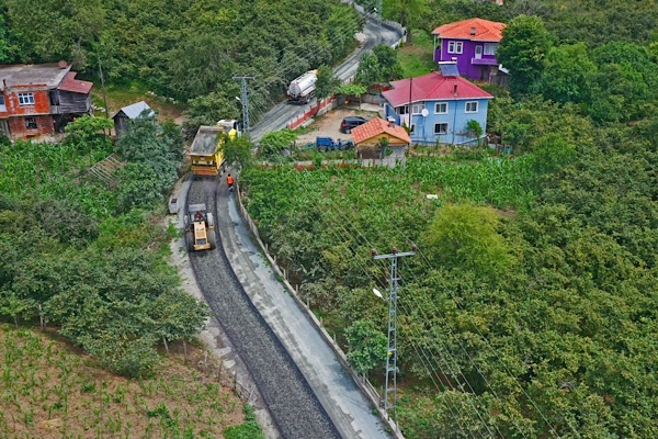Ünye Denizbükü Mahallesi’ne asfalt çalışması gerçekleştirildi