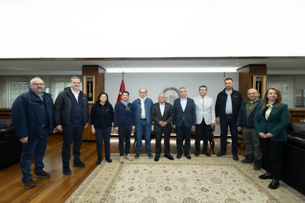 Başkan Büyükkılıç, akademisyenlerle bir araya geldi