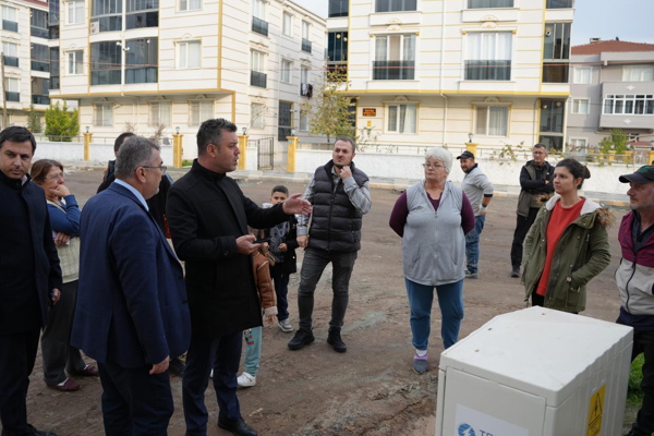 Başkan Sarıkurt, Havuzlar Mahallesi’ndeki çalışmaları inceledi