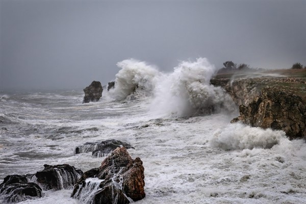 Kocaeli Valiliği’nden fırtına uyarısı