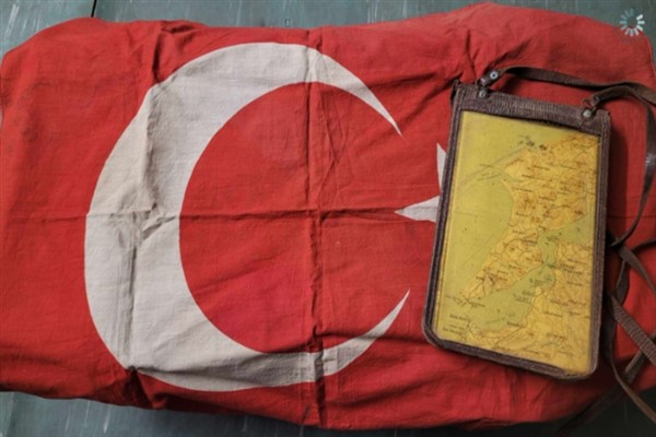 Fransa'daki 110 yıllık sandıktan ''Çanakkale'' çıktı