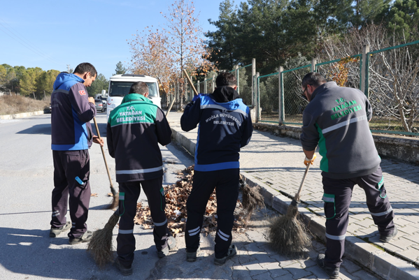 Muğla Büyükşehir Belediyesi'nden 13 ilçede çevre temizliği çalışması
