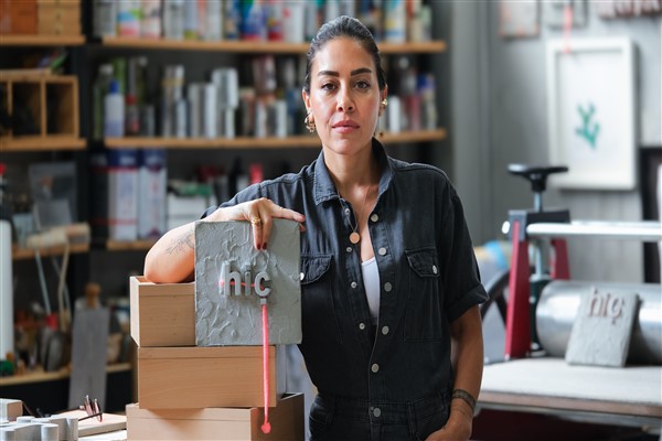 Leyla Emadi’nin “HİÇ” adlı eseri, Trendyol Sanat’ta sanatseverlerle buluşuyor