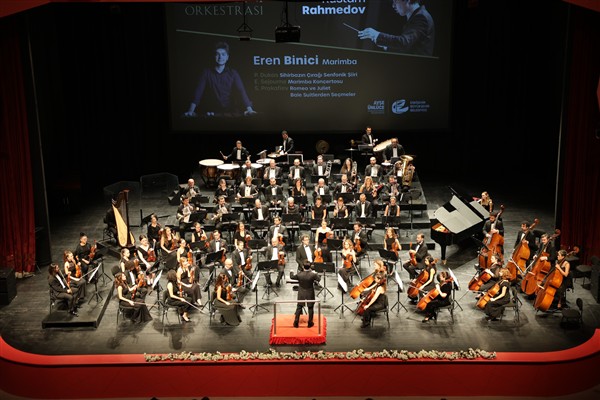 Eskişehir Senfoni Orkestrası ve Eren Binici'den konser