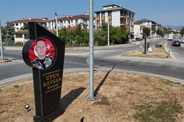15 Temmuz şehidinin ismi Düzce'de bir kavşağa verildi