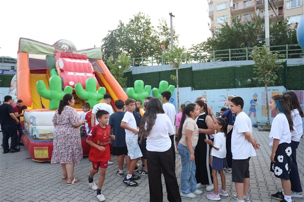 Osmangazi'de mahalle şenlikleri Demirtaşpaşa ve Elmasbahçeler'de düzenlendi