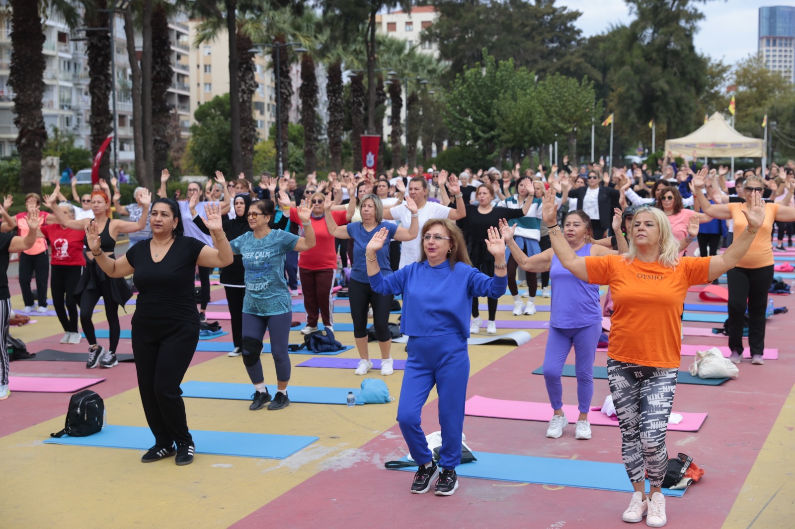 Konaklılar güne yoga, aerodans ve pilatesle başladı