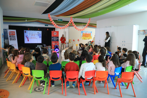 Muğla’da çocuklara ağız ve diş sağlığı eğitimi 