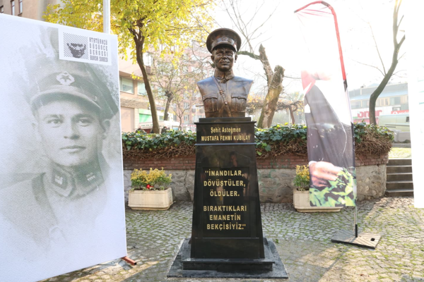 Osmangazi’de Şehit Kubilay Anıtı açıldı