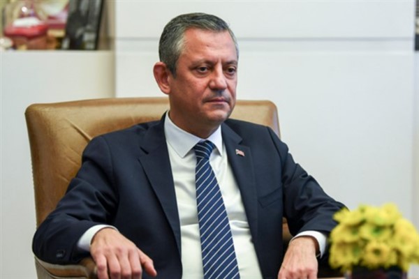 Özel: Sinem Dedetaş’ı Üsküdar sokaklarında görmek istiyoruz
