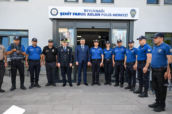 Bakan Çiftçi, Gebze'deki polis merkezini ziyaret etti