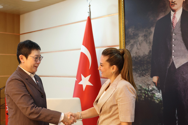 Antalya ile Singapur arasında iklim ve akıllı kent iş birliği görüşmesi