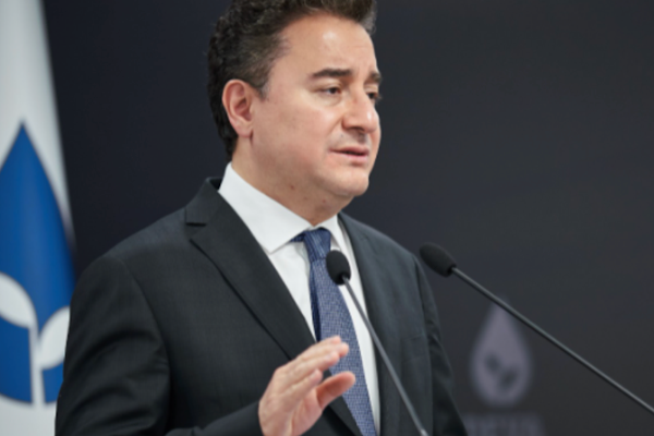 Babacan’dan kargo uçağı kazasına ilişkin mesaj