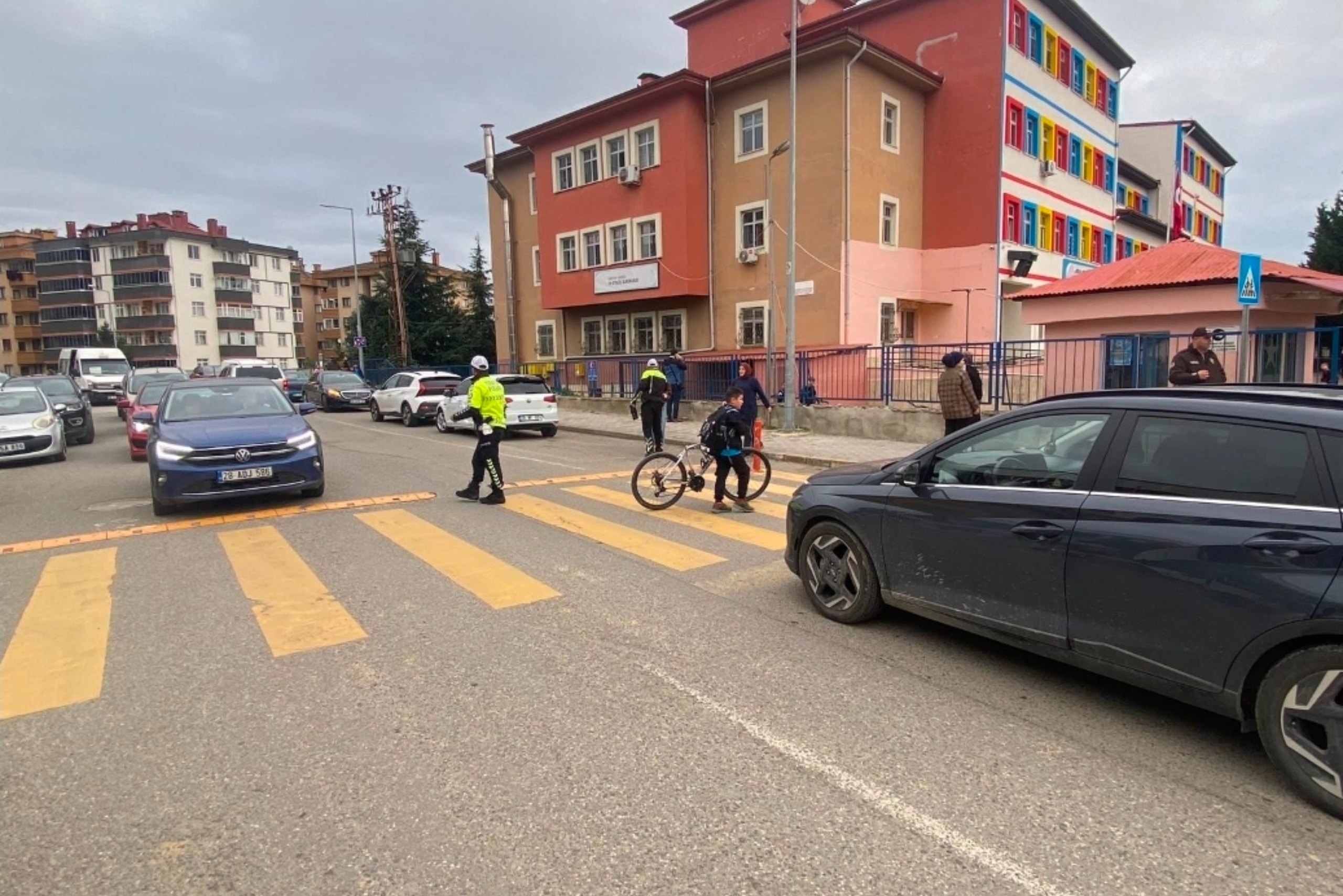 Giresun Emniyeti'nden okul çevrelerinde geniş kapsamlı denetim