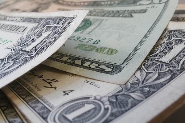 İstanbul’da 2 milyon 890 bin sahte ABD doları ele geçirildi