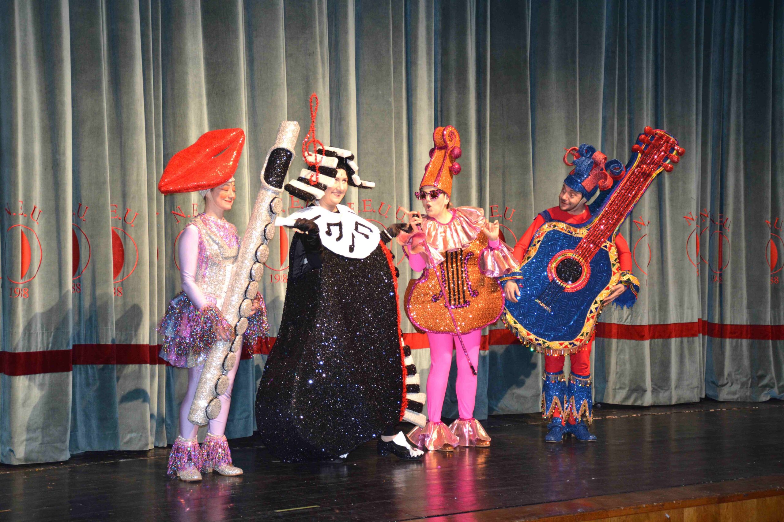 Lefkoşa Çocuk Tiyatrosu Şenliği Sesler Ülkesi ile başladı
