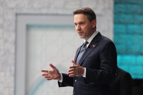 Bakan Bayraktar, Başkan Büyükkılıç ile bir araya geldi