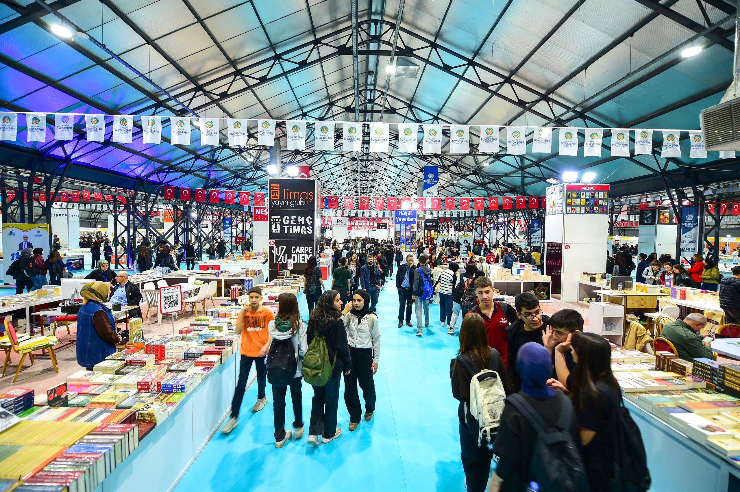 Başkan Er, Malatya Anadolu Kitap ve Kültür Fuarı’na katıldı