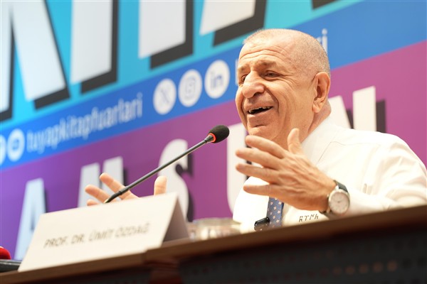 Özdağ, Antalya’da esnaf ve vatandaşlarla buluştu