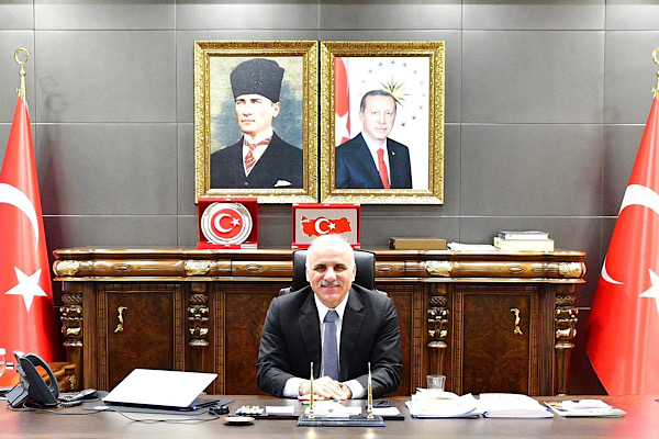 Zorluoğlu: 23 Nisan, çocuklarımıza duyduğumuz güvenin en güçlü ifadesidir