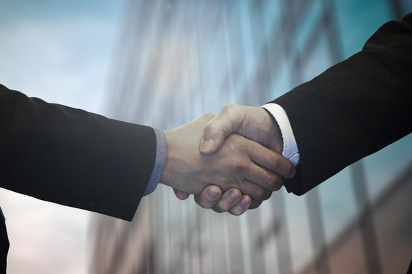 Manturov, Özbekistan Cumhurbaşkanı Mirziyoyev ile görüştü