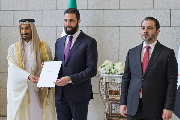 Suriye Cumhurbaşkanı Şara, Katar Büyükelçisi Al Sharif'i kabul etti