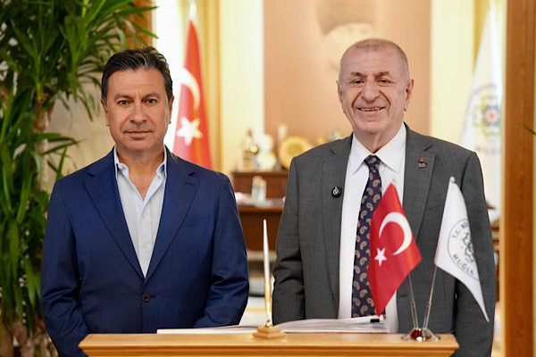 Özdağ, Muğla Büyükşehir Belediyesi’ni ziyaret etti