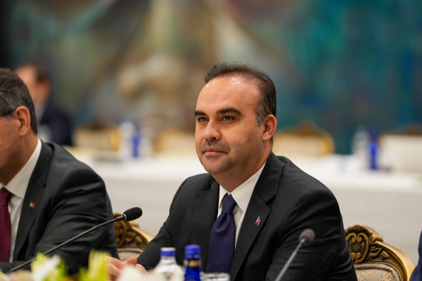 Bakan Kacır: Yolun açık olsun Togg