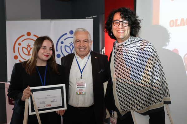 Nilüfer Kent Konseyi Gençlik Meclisi’nde eş başkanlar Söker ve Varol oldu