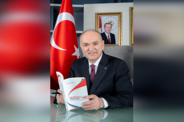 Başkan Özlü'den Kütüphaneler Haftası mesajı