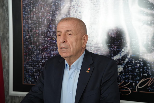 Özdağ: İstanbul sel afetinde kaderine terk edlemez