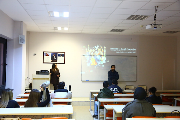 İzmit’te Avrupa Fırsatları semineri düzenlendi 