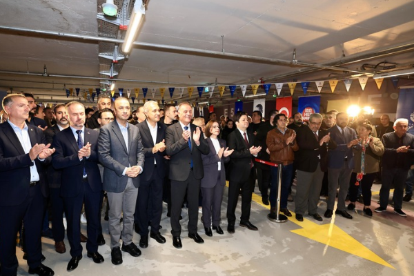 İBB'nin 4 yeni zemin altı otoparkı hizmete açıldı