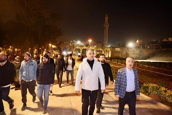 Balıklıgöl'de aydınlatma çalışmaları tamamlanıyor