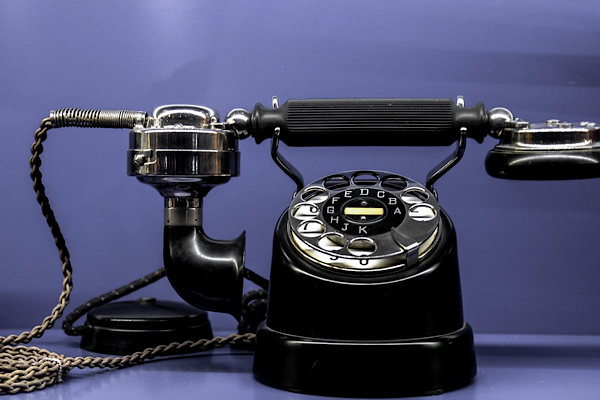 Macron, Zelenski ile telefon görüşmesi gerçekleştirdi