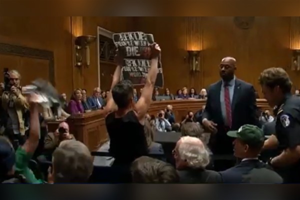 Ben&Jerry's kurucu ortağı, Senato'da Gazze protestosu ardından tutuklandı