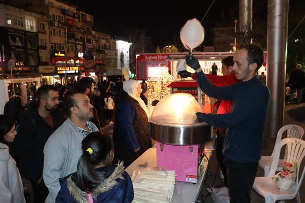 İzmit’te Ramazan etkinliklerinde çocuklar doyasıya eğlendi