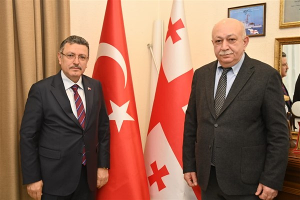 Başkan Genç’ten Gürcistan Başkonsolosluğu’na taziye ziyareti