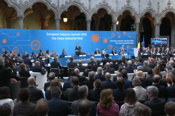 Avrupa liderleri,  Antwerp'te sanayi patronlarıyla bir araya geliyor