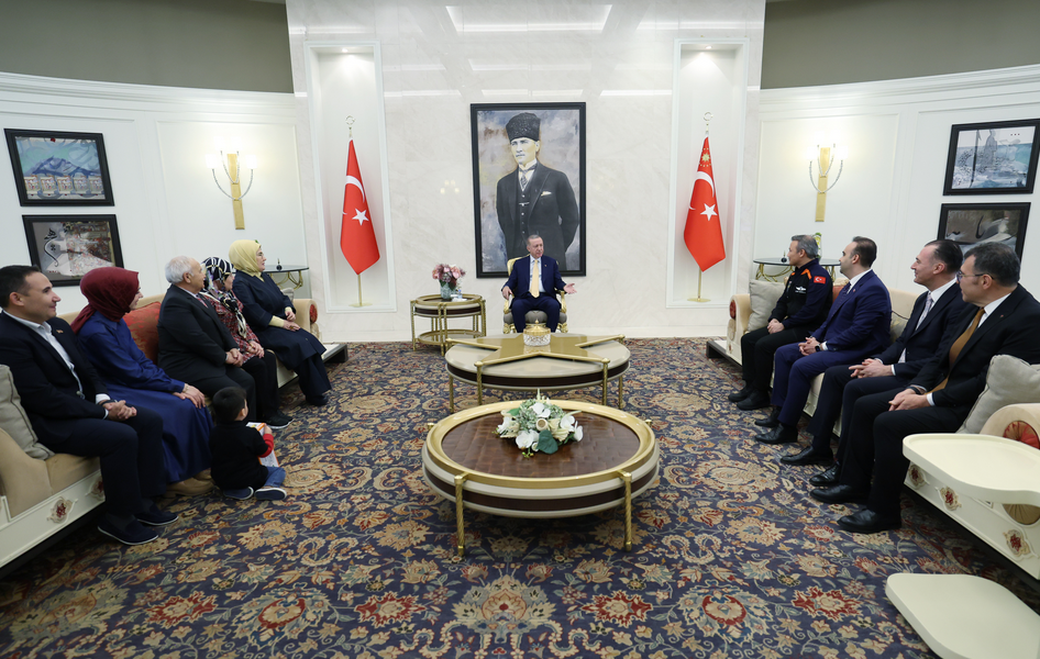 Cumhurbaşkanı Erdoğan, Alper Gezeravcı ile bir araya geldi