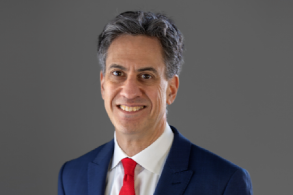 Miliband: İsrail'in E1 yerleşim projesi kabul edilemez ve yıkıcıdır