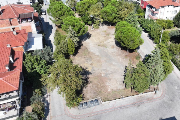 Pamukkale'de park ve basketbol sahaları yenileniyor