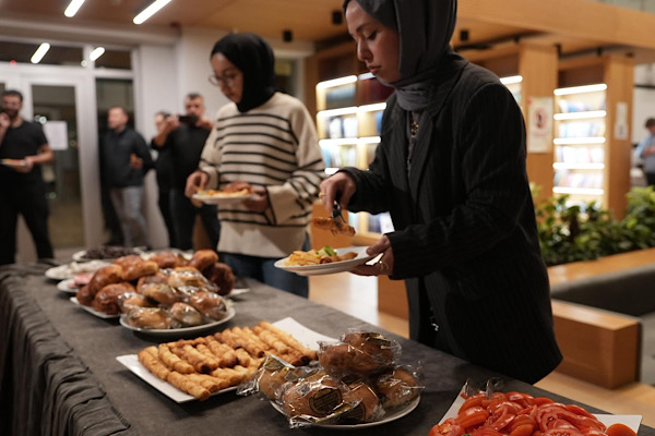 Düzce’de kütüphanelerde sahur ikramları başladı